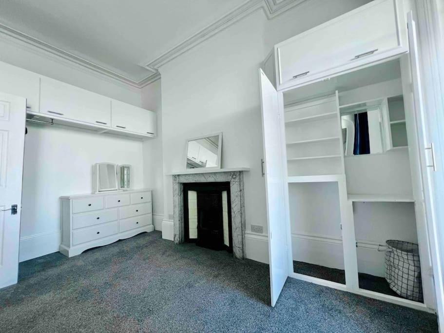 Flat 4 Marine Parade House, 1 East Cliff- Next To Dover Port, White Cliffs, Beach, Castle Экстерьер фото
