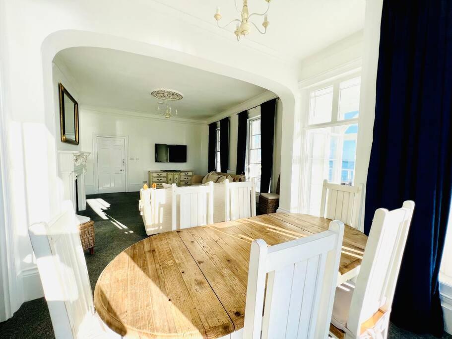 Flat 4 Marine Parade House, 1 East Cliff- Next To Dover Port, White Cliffs, Beach, Castle Экстерьер фото