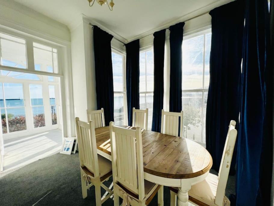 Flat 4 Marine Parade House, 1 East Cliff- Next To Dover Port, White Cliffs, Beach, Castle Экстерьер фото